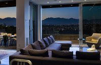 Canada luxury housing market