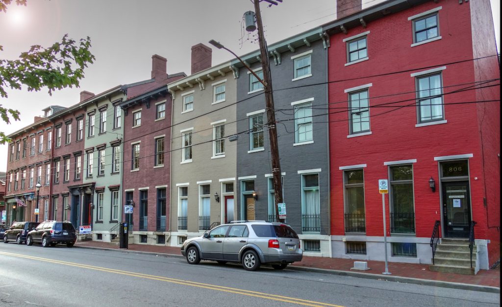 Are US homeowners stuck in their starter homes?