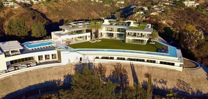 America S Most Expensive Home Could Be Destined For Foreclosure Livabl